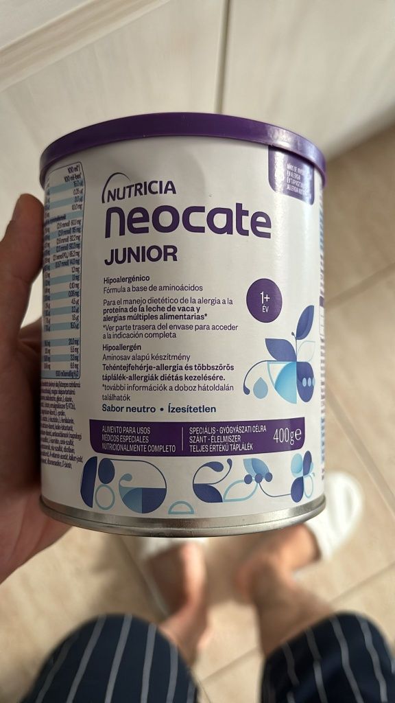 Vand Neocate Junior