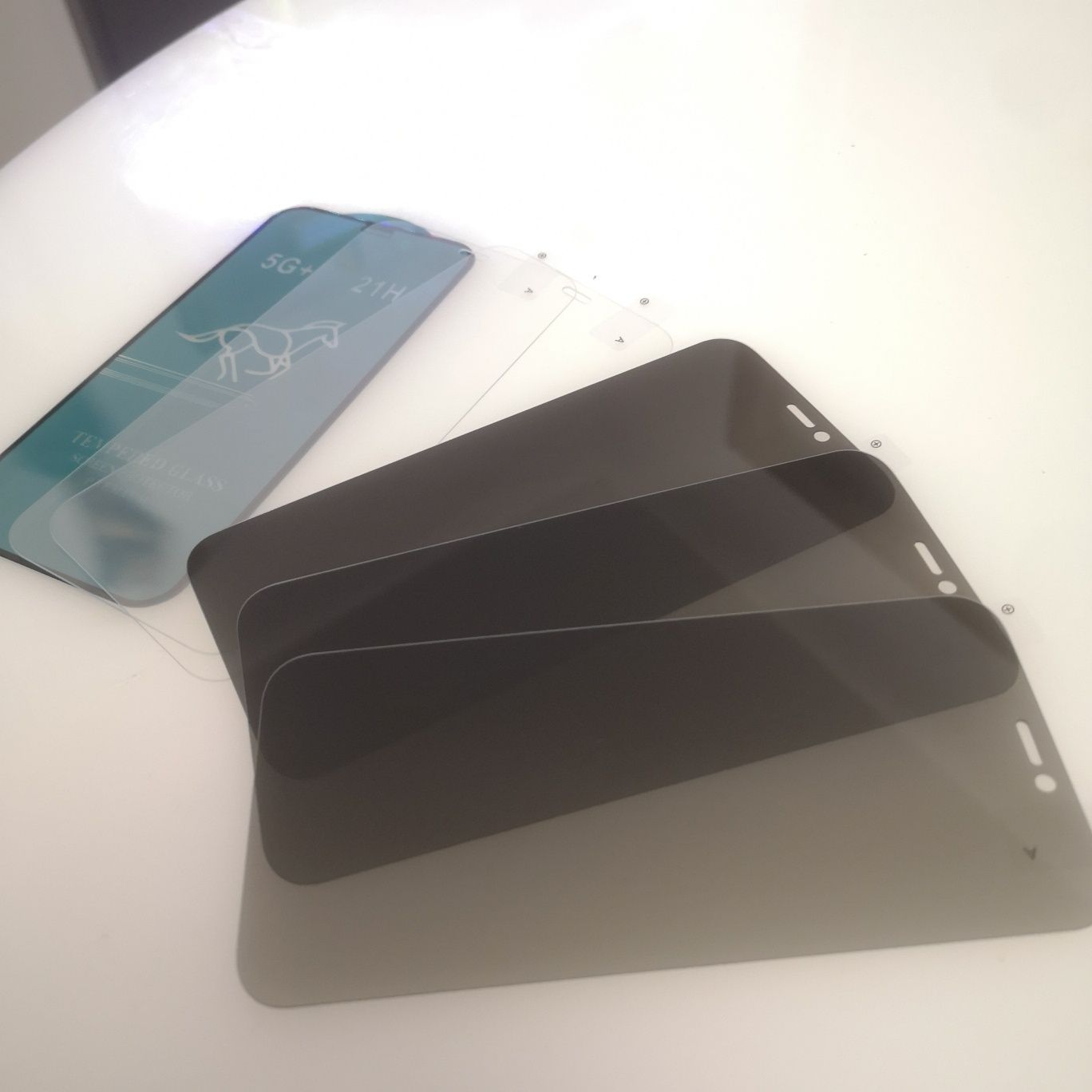 6 Folii din sticla pentru IPhone 12 mini 3 transparente și 3privacy