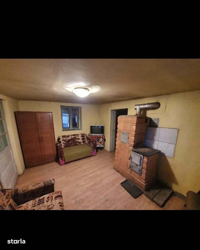 Casa in Les la asfalt si utilitati