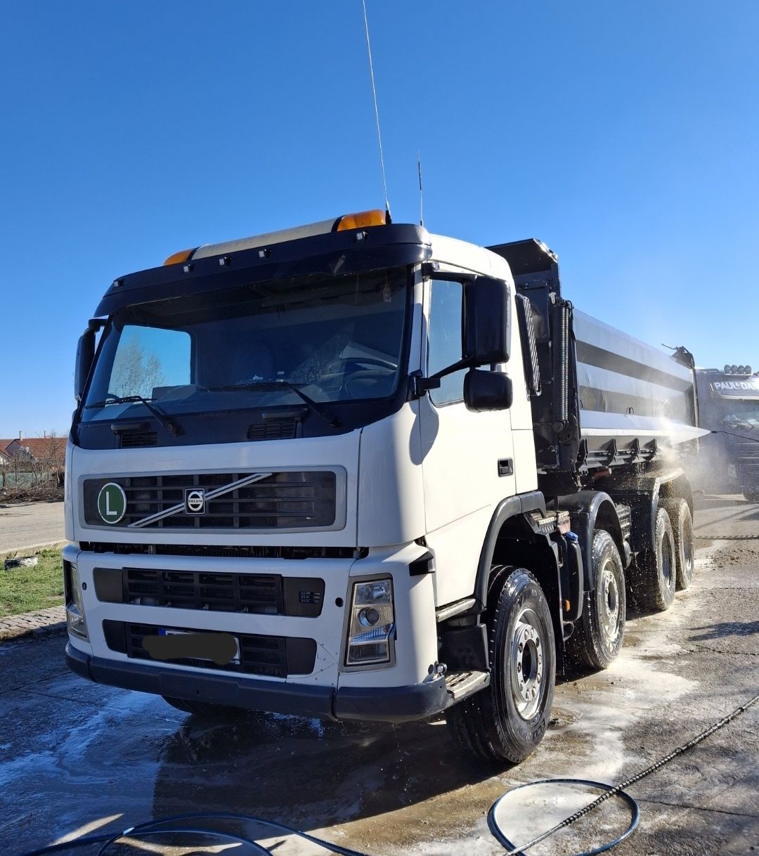 Vând 8x4 Volvo FM