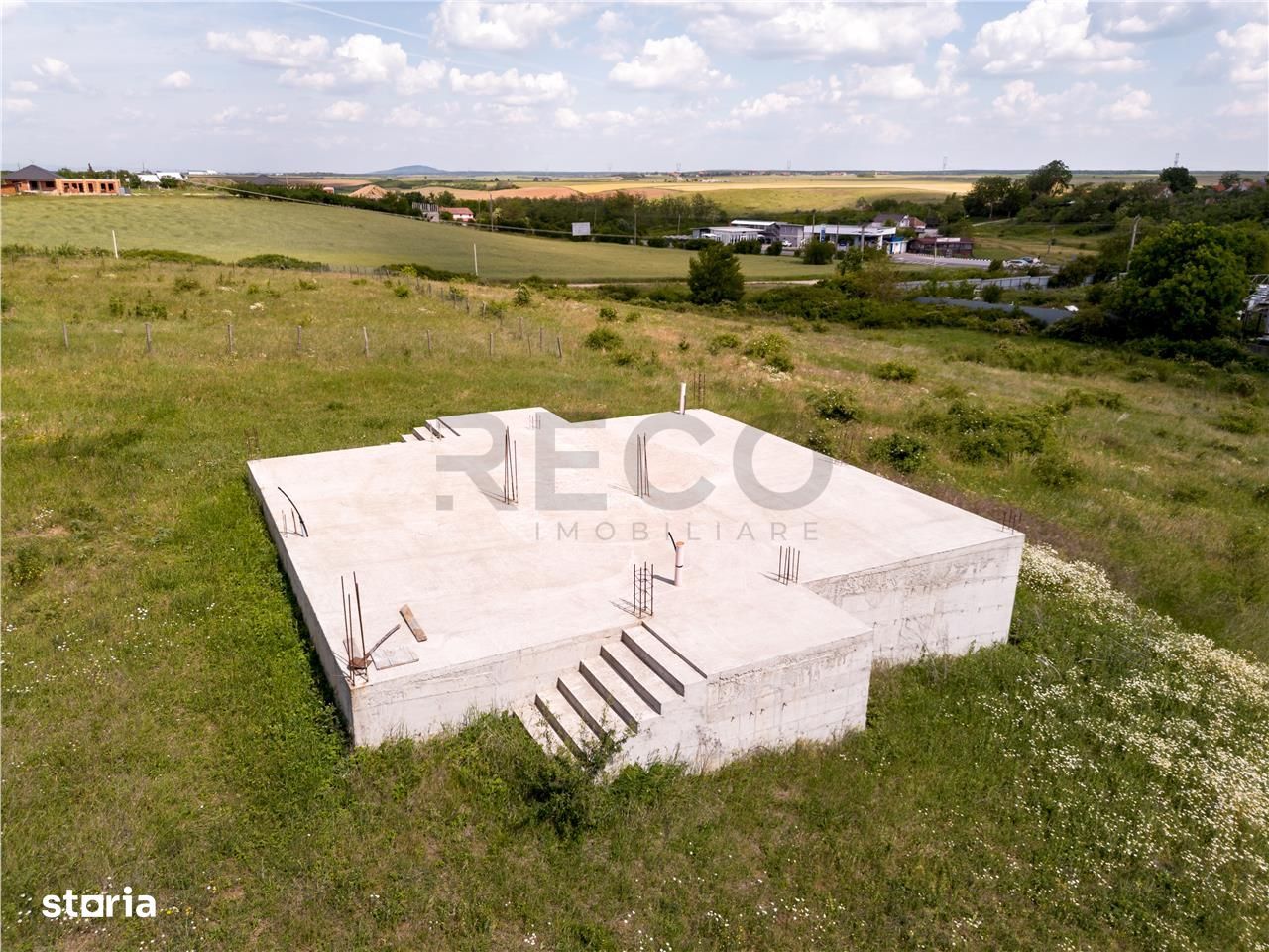 RECO Teren cu fundatie + proiect de casa localitatea Les