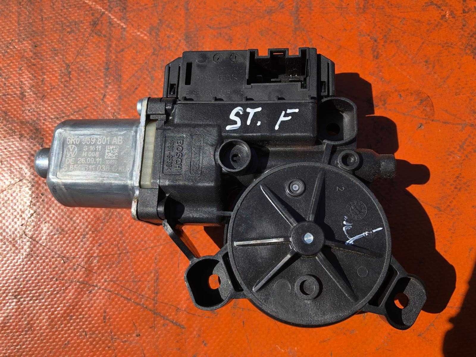 Motoras macara stanga fata VW Polo 6R 2011 6R0959801AB