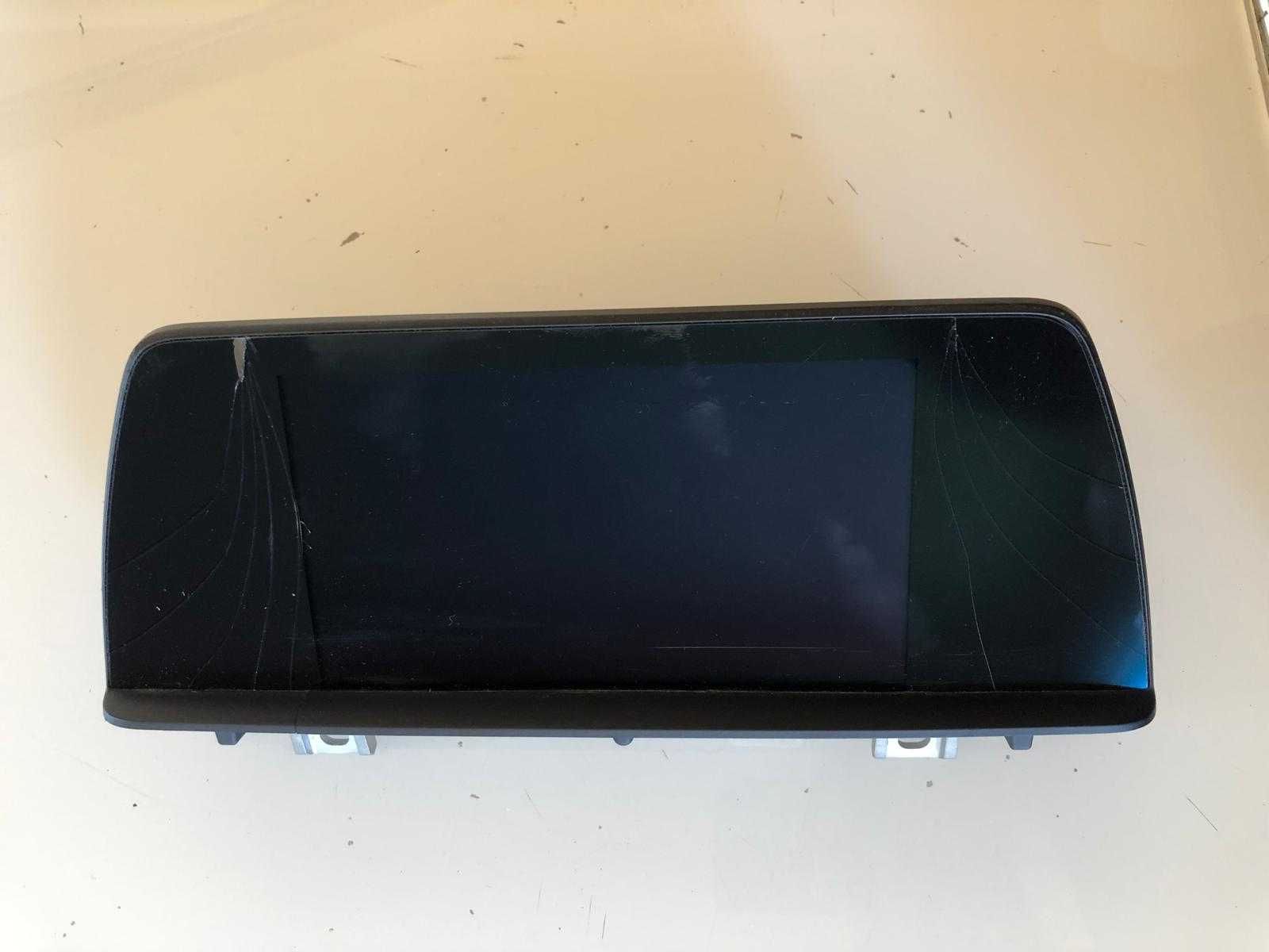 Display navigatie BMW seria 1 F20 alpine 031940(ecran spart)
