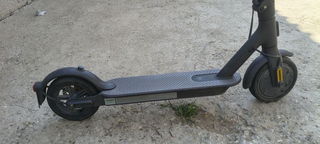 Bicicleta full suspension & trotineta Xiaomi s1 cu baterie și  cutie originala că noi foarte bine întreținute