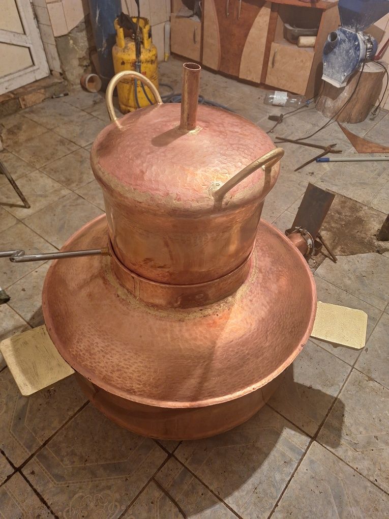 Vand cazan de facut tuica de 250 litri