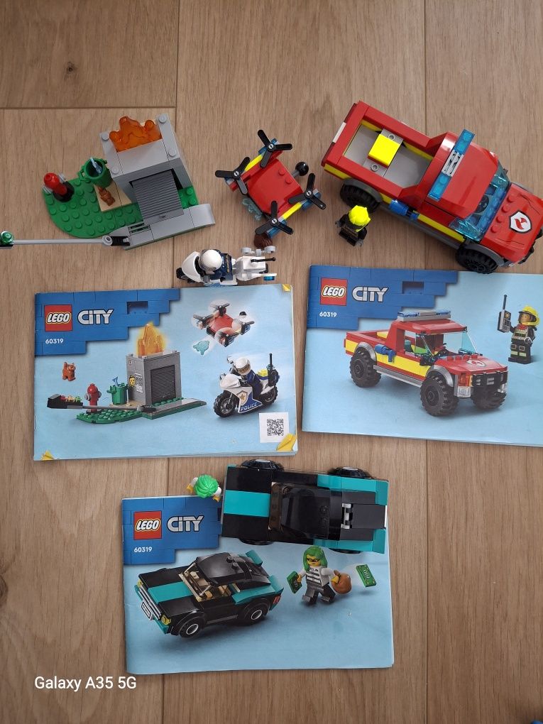 LEGO City 60319 Stingere de incendiu si urmarire politista 60319