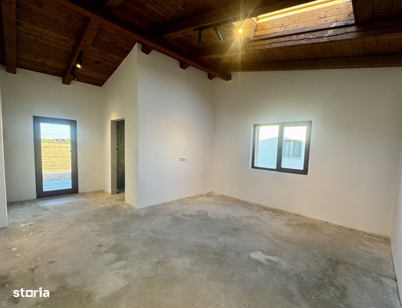 Casă 5 dormitoare lângă Oradea | Teren 652 mp | Panouri 9.3 kW