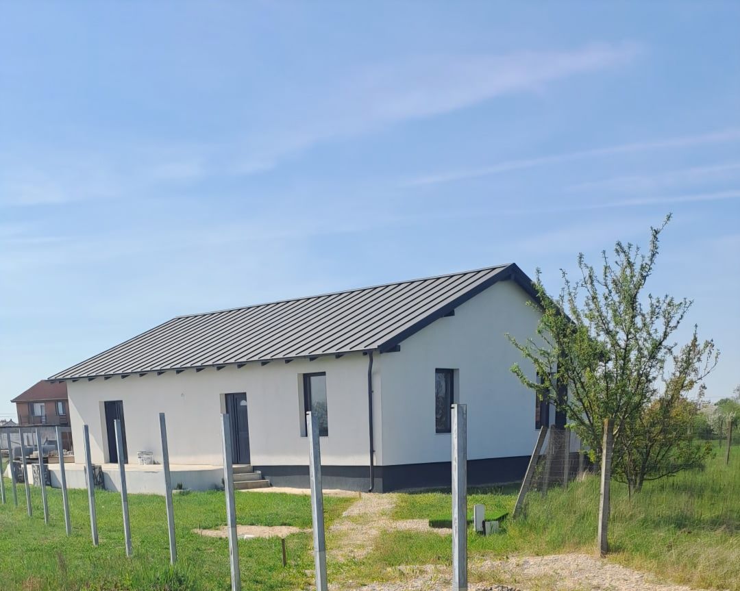 Vand casa noua 3 camere in Les, comuna Nojorid