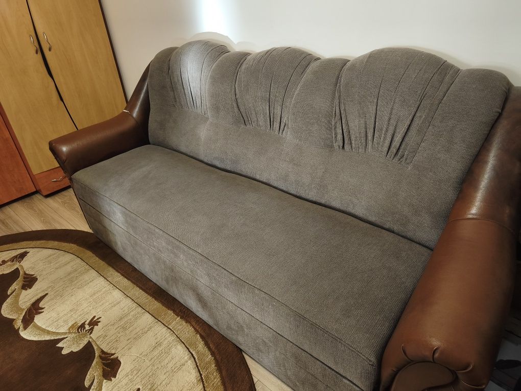 Canapea extensibila