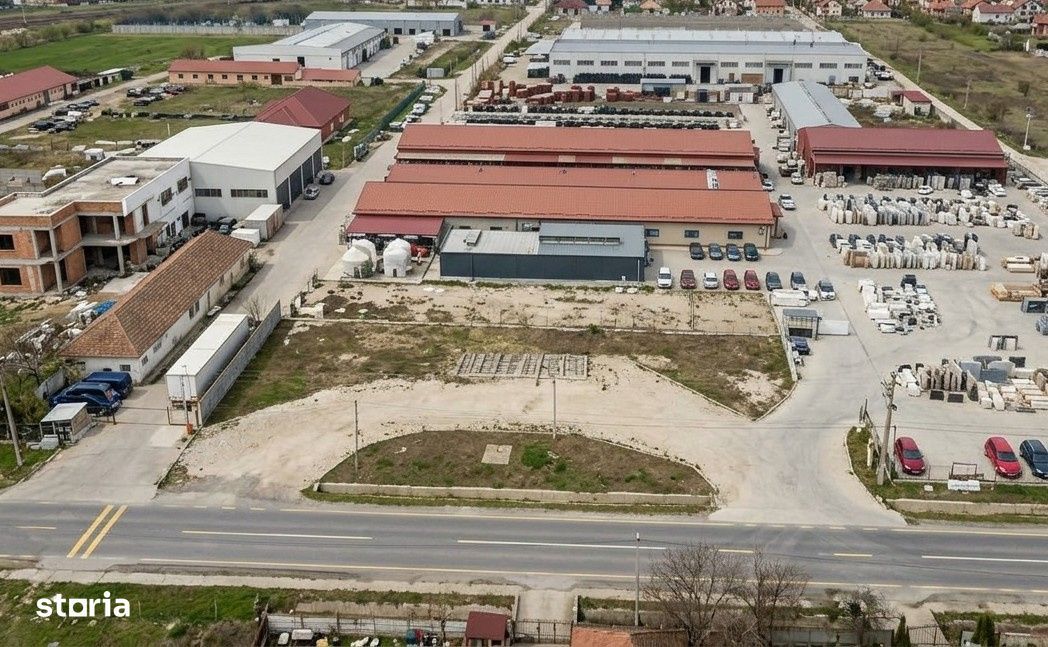 Teren intravilan/Spatiu comercial-industrial cu fundatie – Les DN79