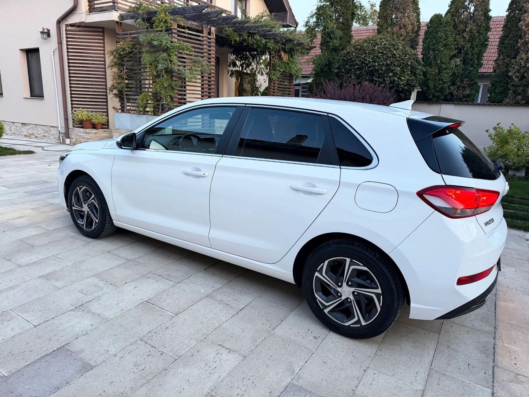 Hyundai I30 Distronic, Led, Incalz volan scaune, camera