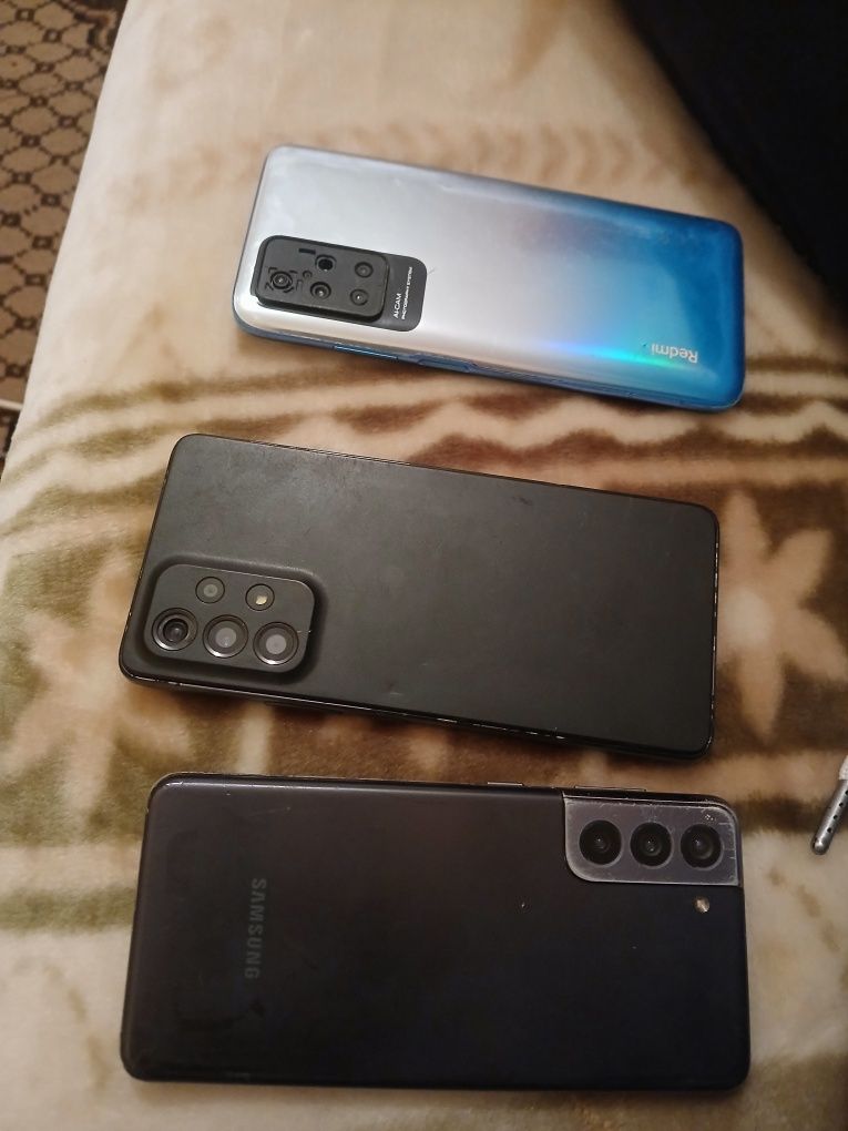 3 telefoane  de vânzare