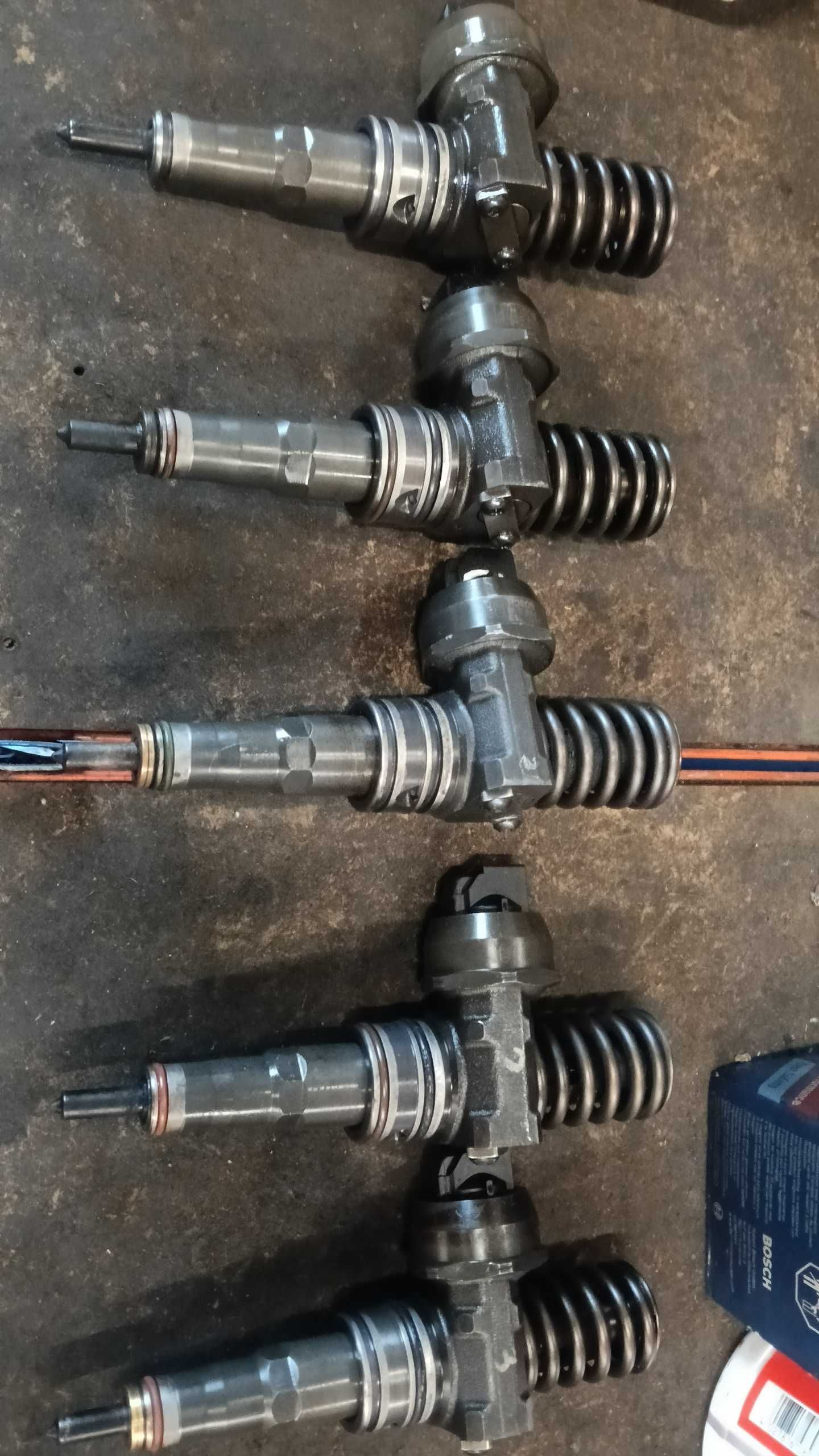 Injectoare golf 5 1.9 BLS 2008-2009