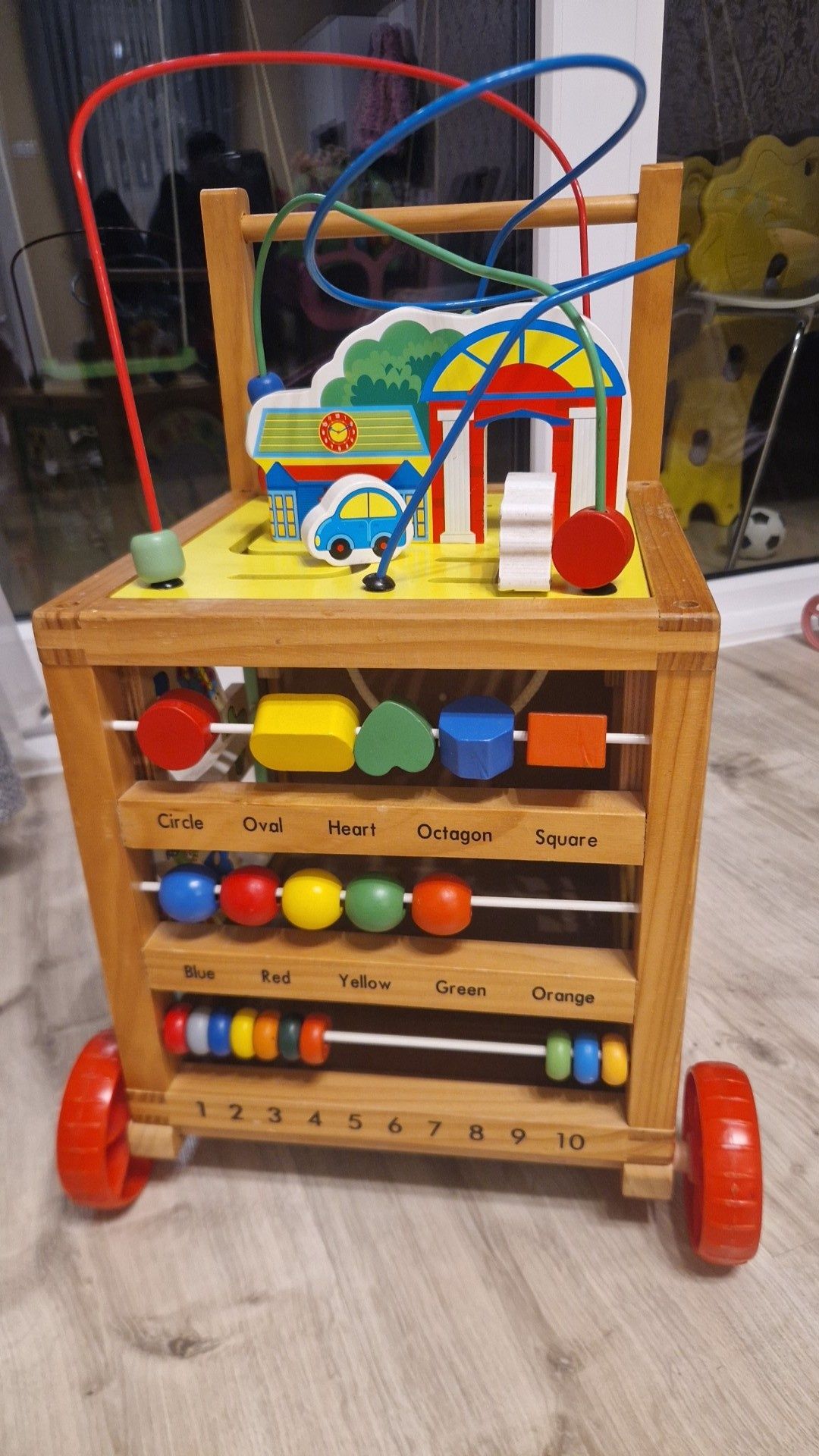 Antemergator lemn/Centru joaca montessori