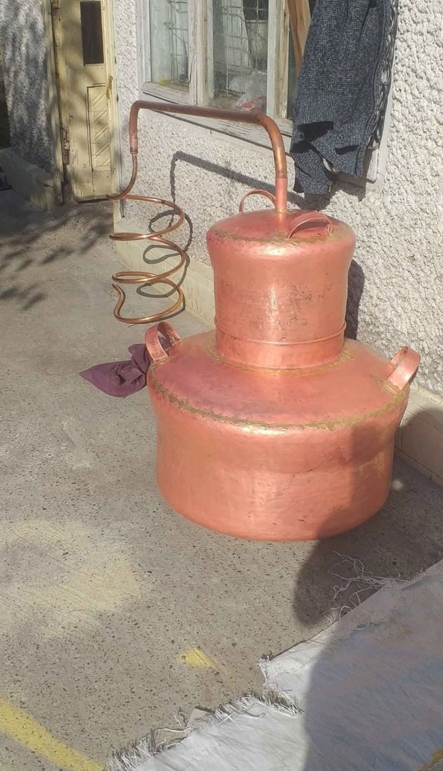 Vand cazan de tuica la 70 de litri cu fundul de 4 mm pareti de 3 mm capacul de 2 mm mai multe detalii sunati nr