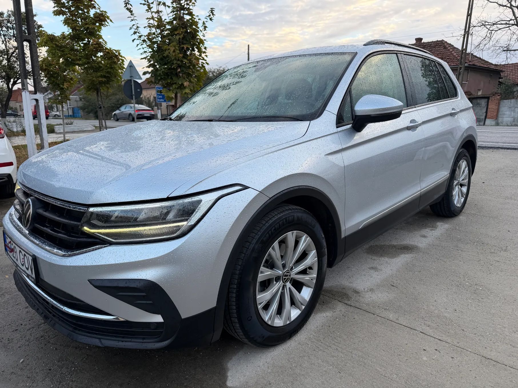 Volkswagen Tiguan Automat, Distronic, Led matrix, Incal volan scaune.