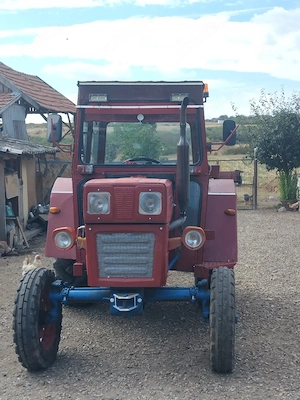 Tractor 445 cu plug .