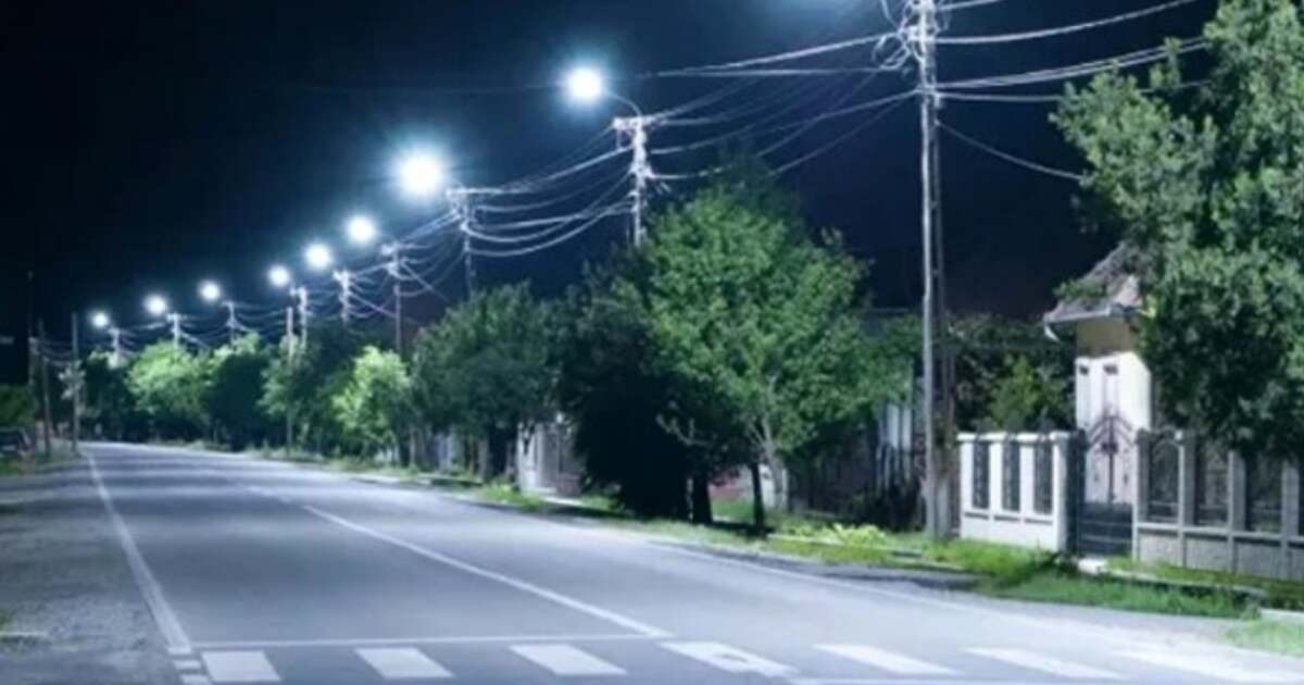 Nojorid investește milioane de lei în iluminat public modern, cu LED și panouri solare moderne