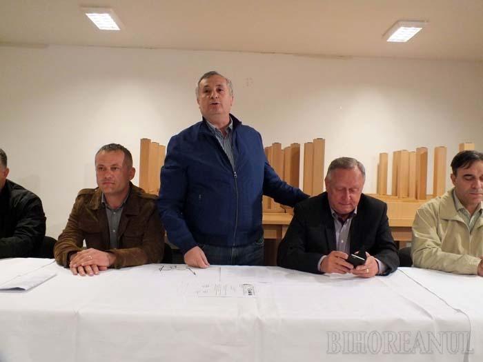 Ca ex-primarul pe sat: Fostul edil din Nojorid, supărat pe consătenii săi cu buletin de Oradea