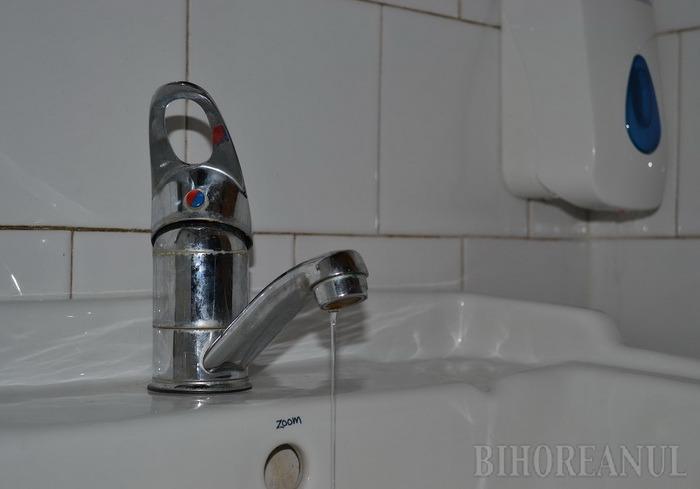 Compania de Apă: Locuitorii din Nojorid şi Leş rămân marţi şi joi fără apă