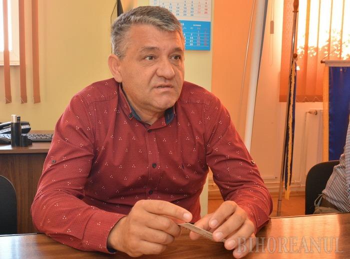 Autogol de Nojorid: Edilii şi-au tras club sportiv, deşi satele comunei "plâng" după canalizare şi apă