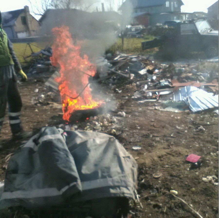 Localnic din Nojorid, amendat pentru că şi-a făcut acasă un atelier clandestin de dezmembrări auto (FOTO)