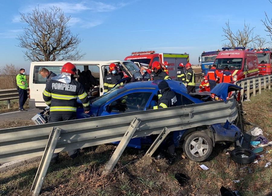 A murit şi mama fetiţei din accidentul petrecut între Oradea şi Nojorid