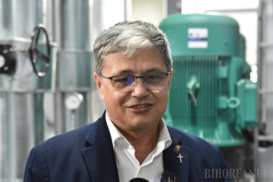 Fostul ministru USR Cristian Ghinea dă vina pe bihoreanul Marcel Boloș pentru neplata rețelelor de gaz din Nojorid, Oșorhei și Paleu: „A stat ca curca în ploaie”